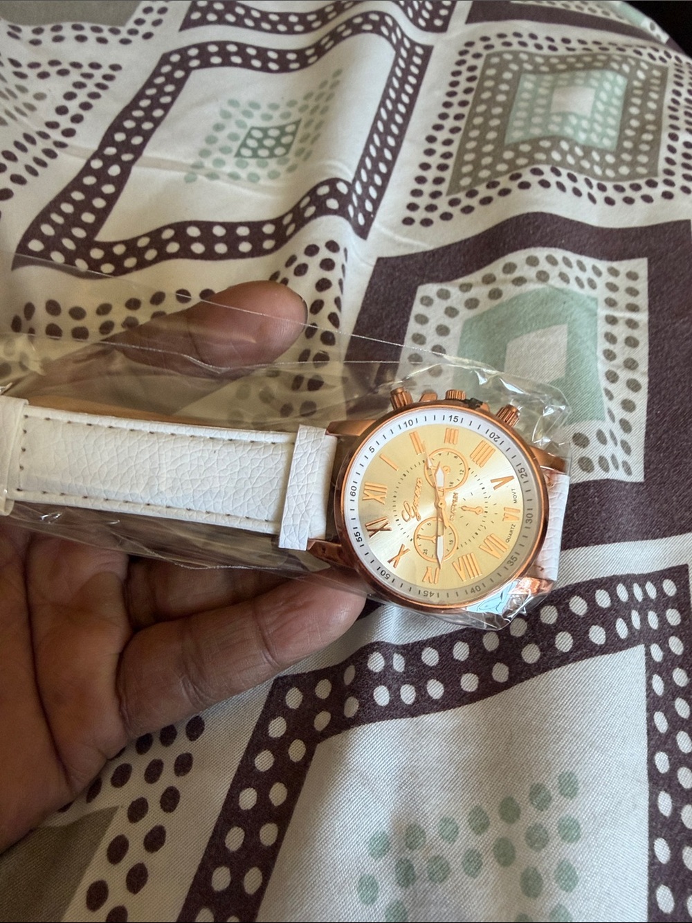 Classic Men's Rose Gold Case Watch with White Leather Strap